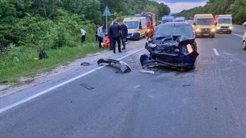(FOTO) Șase persoane, printre care și un copil, rănite în urma unui accident pe traseul Orhei-Chișinău