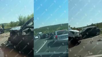 Grav accident la Orhei. În zonă s-au format mai multe ambuteiaje, ambulanța la fața locului