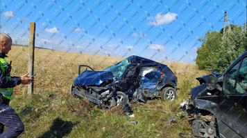 (FOTO) Grav accident, soldat cu decesul unei femei și rănirea altor 3 persoane, la Sîngerei