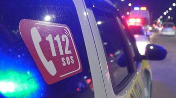 Ceartă la cuțite din cauza geloziei într-un apartament din Chișinău. Un bărbat la spital, altul - la poliție