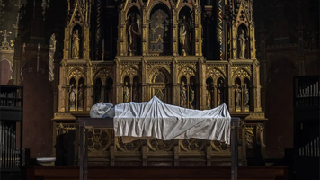 Monumentul expus în biserica din Toulouse