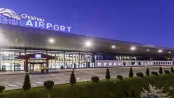 O moldoveancă s-a pornit în Turcia cu zeci de mii de euro, dar polițiștii i-au stricat planurile pe Aeroportul Internațional Chișinău