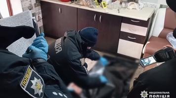 (VIDEO) Crimă de groază în regiunea Odesa. Un individ a decapitat cu toporul o fetiță de 5 ani