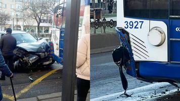 NO COMMENT (VIDEO) Momentul în care au fost accidentate două troleibuze de un BMW pe bulevardul Grigore Vieru, surprins de o cameră de bord