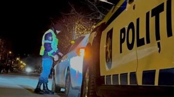 Indivizi băuți reținuți, după ce au dat cu piciorul în agenții de patrulare ai INSP, la Ungheni. Alte două cazuri de ultragiere înregistrate la IP Soroca și IP Drochia