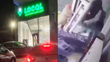 NO COMMENT // (VIDEO) Momentul în care o femeie a fost la un pas de a fi spulberată de o mașină cu tot cu ușa unui supermarket din Hîncești