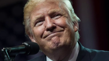 Tarifele lui Trump lovesc economia SUA, care scade pentru prima dată din 2022