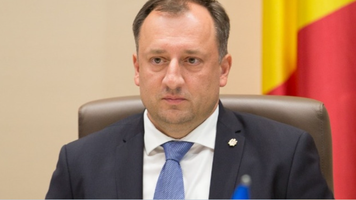 După Tauber, și Ulanov rămâne fără salariu de deputat. Are absențe nemotivate la ședințele Parlamentului