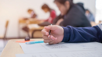 Testele pentru examenele de absolvire nu se vând. MEC anunță poliția despre escrocherie