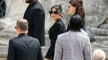 Kim Kardashian, în lacrimi la tribunal, la procesul jafului armat din Paris din 2016