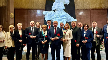 (VIDEO) Dodon le răspunde celor care întreabă ce a căutat din nou la Moscova, alături de un grup de socialiști: „Care-i problema?!”