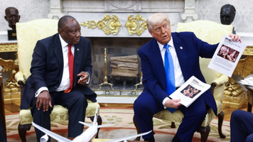 Trump l-a umilit pe președintele Africii de Sud în Biroul Oval cu un clip video plin de fake news