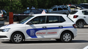 ASP a anulat 315 permise de conducere. Examinatorii ar fi trecut cu vederea „greșeli grave”