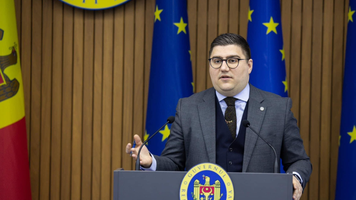 Guvernul răspunde criticilor: Ajutorul de 1000 de lei pentru elevi nu e o măsură de campanie, e o investiție în viitor