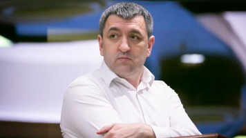 (VIDEO) Șeful Comisiei parlamentare de securitate: Unii „sportivi” din Rusia, care urmau să ajungă la Chișinău, ar avea legături cu serviciile speciale