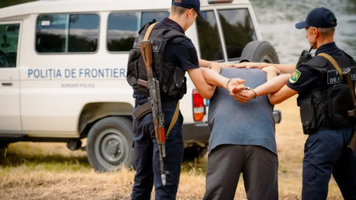 9.000 $ pentru a-i transporta ilegal în Ucraina. Moldovean reținut pentru migrația ilegală a patru cetățeni turci