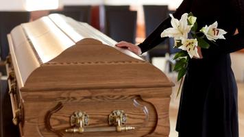 Moartea a găsit-o pe o femeie la ceremonia funerară a unei rude, la Hîncești