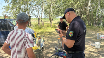 (FOTO) Campanie de informare și control ecologic în zona de frontieră a râului Nistru