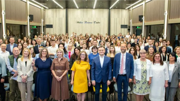 (FOTO) Au fost aleși 155 de stagiari în serviciul public, care vor fi plătiți. Recean: Pregătim o generație de lideri tineri