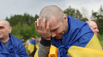 (VIDEO) Nou schimb de prizonieri între Rusia și Ucraina. Zelenski: „Majoritatea lor au fost în captivitate rusă din 2022”