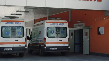 Care este starea copilului căzut de la etajul patru al unei clădiri din Bălți