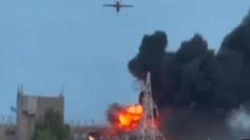 (VIDEO) Atac masiv cu drone în mai multe regiuni din Rusia. Explozii în zona unor fabrici militare