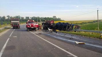 UPDATE // (VIDEO) Noi detalii despre gravul accident de la Edineț. Unul din șoferi a murit pe loc
