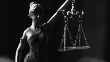 Comunicatul de presă din 2021 privind atacatorii încasatorilor unei bănci, cu 1.500.000 lei sustrași, a fost declarat legal