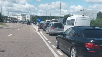 Trafic intens la PTF Leușeni, pe sensul de ieșire din R. Moldova