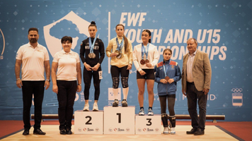 (FOTO) Debut remarcabil pentru halterofilii moldoveni la Campionatul European U15 și U17 din Madrid