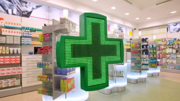 (FOTO) Serviciile farmaceutice devin mai accesibile pentru locuitorii satelor: cinci noi farmacii inaugurate