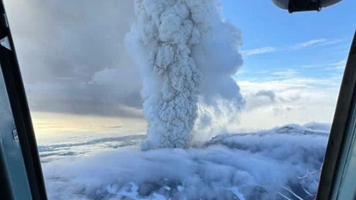 Cutremurul de 8,8 din Kamceatka a activat șapte vulcani din zonă. „O paradă de erupții”