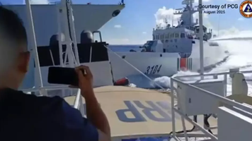 (VIDEO) Două nave chineze s-au ciocnit între ele în timp ce urmăreau o ambarcaţiune filipineză