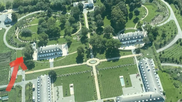 (VIDEO) Scandal în Ungaria din cauza reședinței de vară a premierului Orbán. Palmieri, garaj subteran și zoo privată „ca cea a lui Ianukovici”