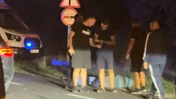 (VIDEO) Motocultor spulberat de un microbuz, la Orhei. O persoană a murit, alta - la spital