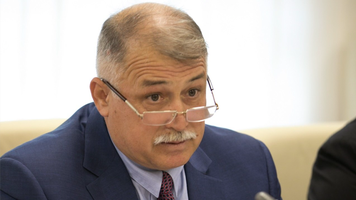 Ion Creangă este internat în spital. Avocat: 6 luni la domiciliu, fără condiţioner la ultimul etaj, s-au agravat bolile