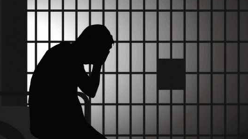 Un deținut condamnat la moarte și-a scos ochii pentru a evita execuția. A ucis doi copii și le-a scos inimile