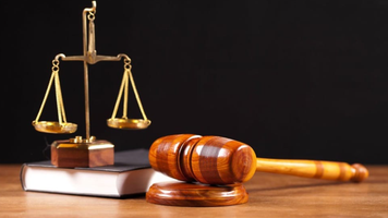 Foștii procurori și judecători trebuie să susțină examenul de calificare pentru a deveni avocați
