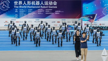 (VIDEO) Roboți umanoizi la probele de olimpiadă organizate de China