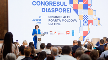 (FOTO) Șefa statului, la Congresul Diasporei 2025: „Noi toți ne-am născut în Moldova și purtăm Moldova în suflet oriunde am fi”