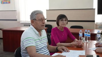 Mihai Ghimpu se lansează în cursa electorală: PL a depus actele la CEC