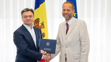 Dorin Recean, în discuții cu șeful Delegației Uniunii Europene în Republica Moldova, ambasadorul Jānis Mažeiks