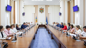 (FOTO) Recean a discutat cu reprezentanții asociațiilor din domeniul turismului: „Trebuie să continuăm investițiile în acest sector”