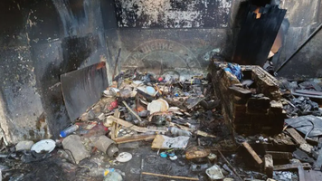 (VIDEO) Casă distrusă complet de flăcări în stânga Nistrului