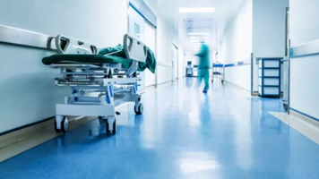 Copilul lovit de o motocicletă în raionul Rîșcani este internat în Secția de Neurochirurgie