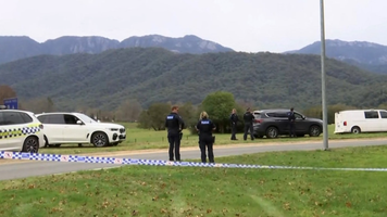 Doi polițiști împușcați mortal, un al treilea grav rănit, în Australia. Suspectul e căutat de poliție