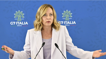 (FOTO) Premierul italian Giorgia Meloni, ținta unui site pentru adulți. Fotografii trucate cu femei celebre, publicate online