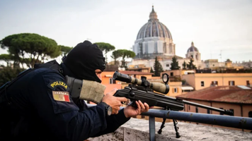 Poliția italiană a dejucat o tentativă de asasinare împotriva fostului Papă Francisc. Un cetățean turc a fost arestat