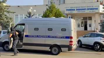 Noi detalii despre intervenția CNA, la Comrat: 17 personae vizate, 4 reținute