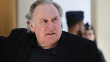 Gérard Depardieu riscă 20 de ani de închisoare pentru că ar fi violat o actriță. Reacția victimei